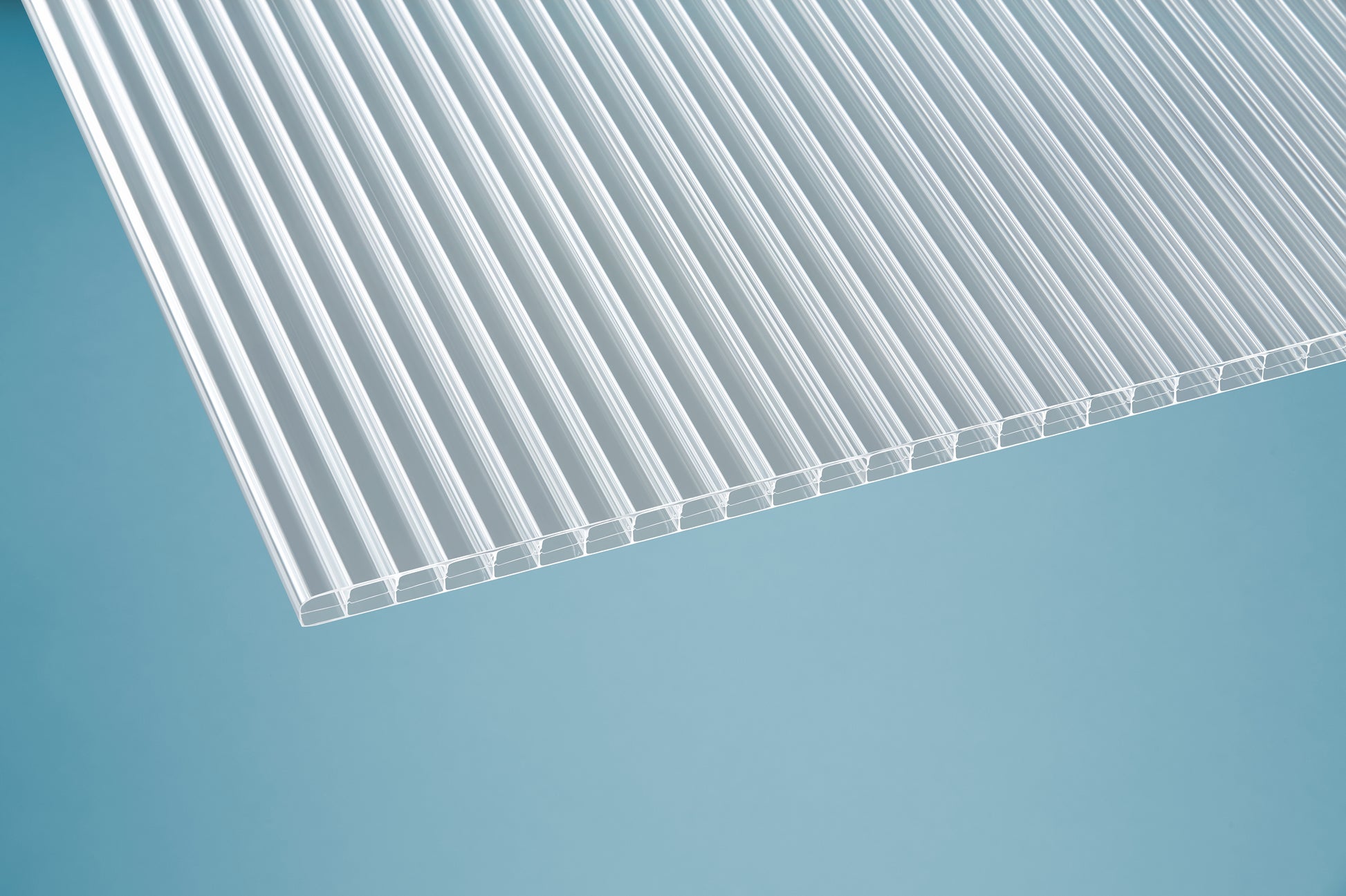 Klar transparente Polycarbonatplatte mit 16 mm Stärke für Terrassenüberdachung